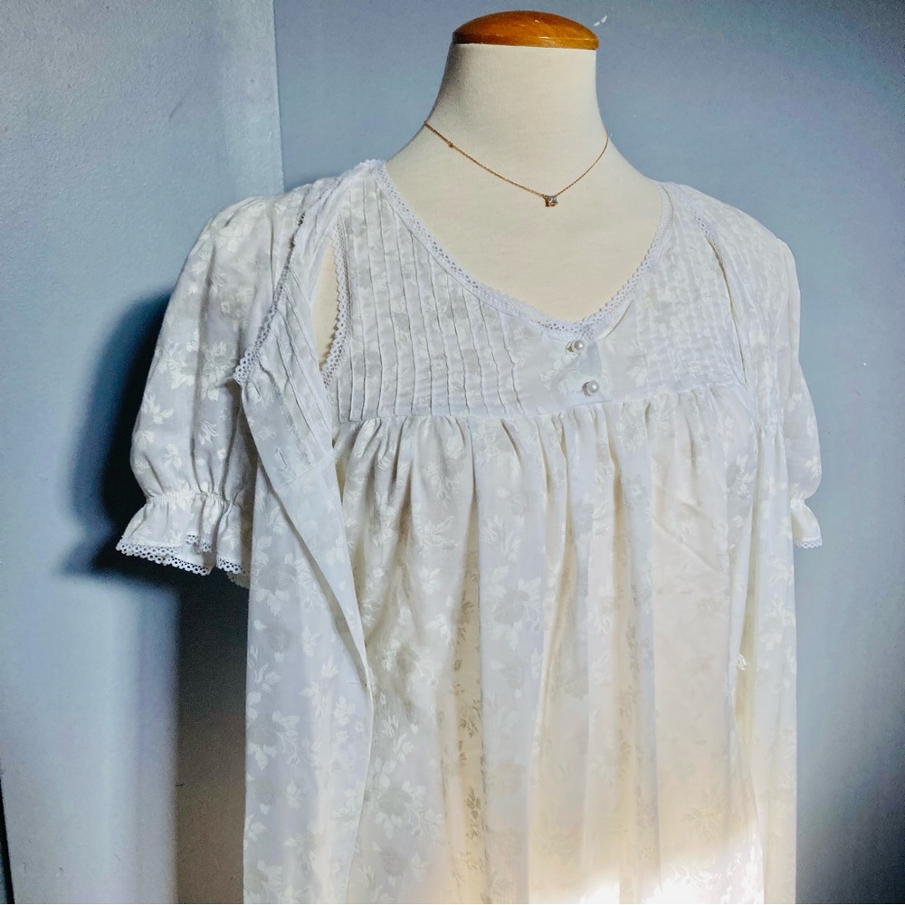 Vtg Cottagecore Floral night gown and robe set - Picture 7 of 12